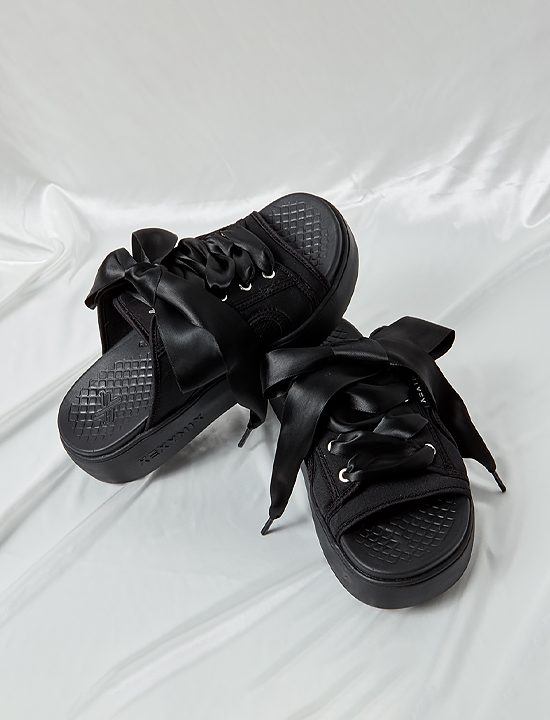 Dép Lace Up Beach Sandals_Black - XUK5SS1801