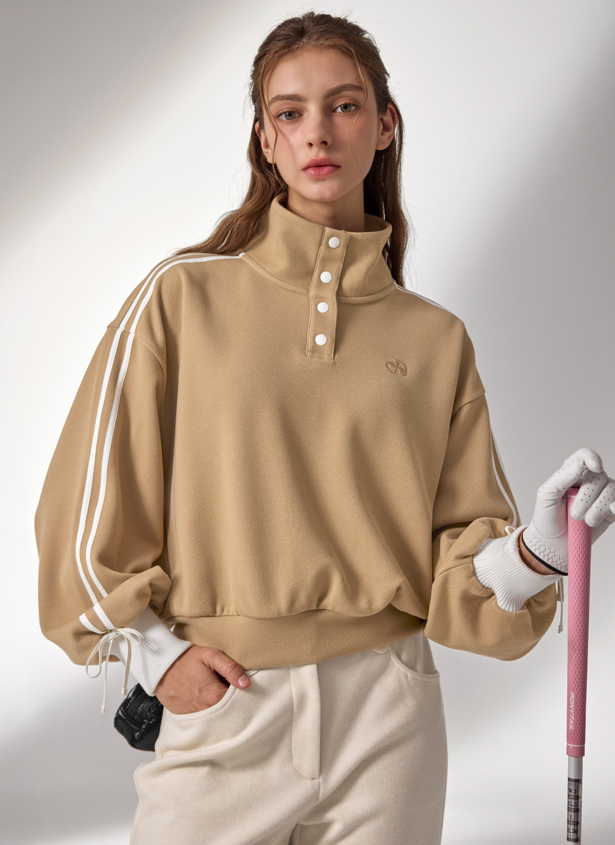 Áo Double-line ribbon high-neck long sleeve - XFK3QL1203 - Ảnh 9
