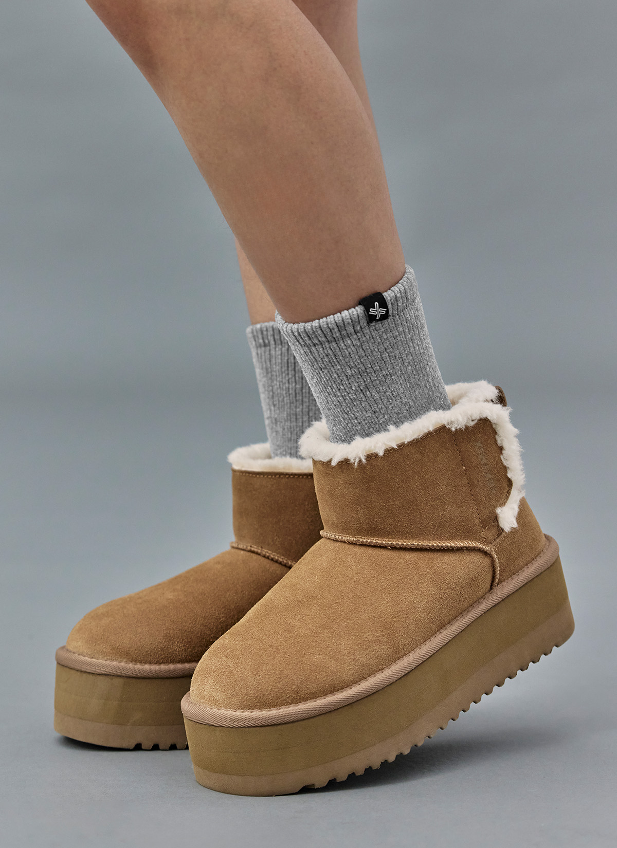 Hug Platform Boots - XFK4SB1805 - Ảnh 6
