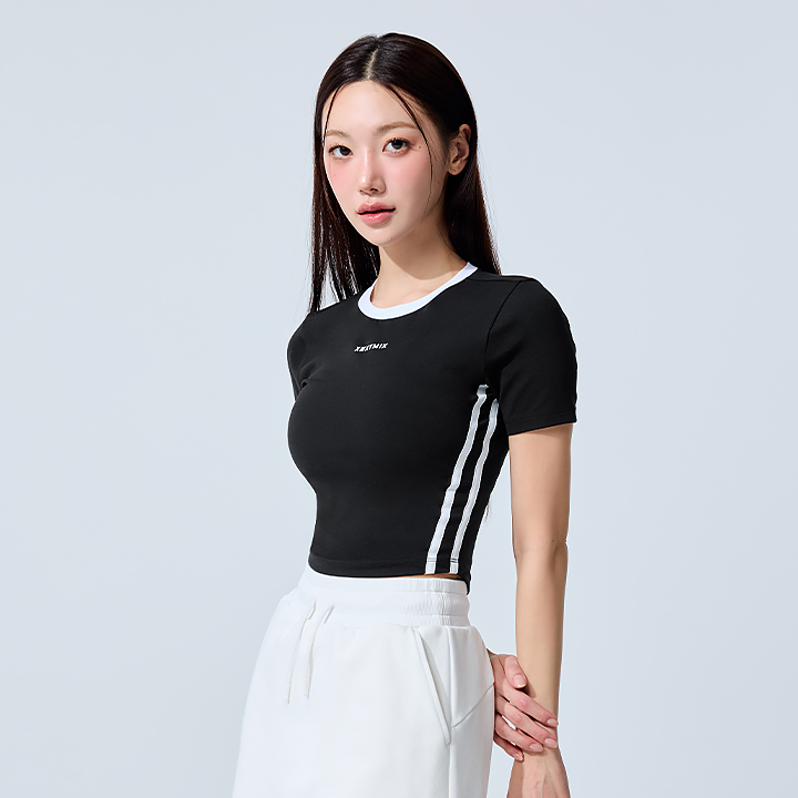 Áo croptop cộc tay Sporty Trackline - XFL2TS1111